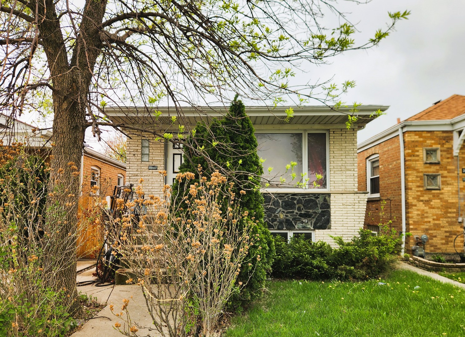 3905 W 71st Street