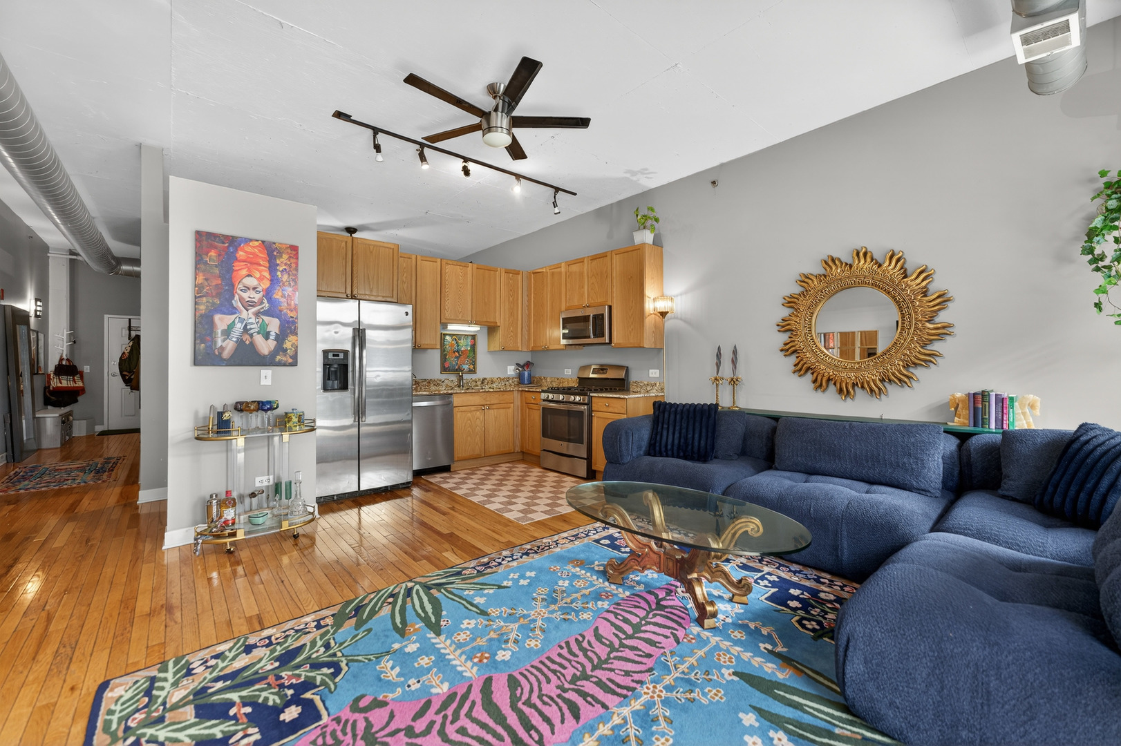 910 W Madison Street 605