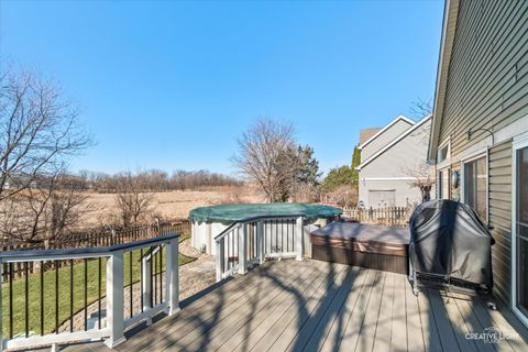 Tiny photo for 10 Farmington Court, Lake In The Hills, IL 60156 (MLS # 12578685)