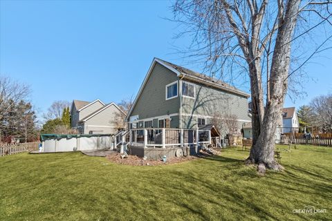 Tiny photo for 10 Farmington Court, Lake In The Hills, IL 60156 (MLS # 12578685)