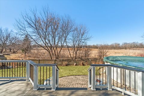 Tiny photo for 10 Farmington Court, Lake In The Hills, IL 60156 (MLS # 12578685)