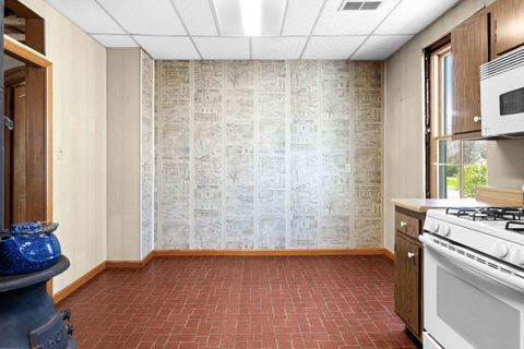 Tiny photo for 103 W Wood Street, Colfax, IL 61728 (MLS # 12609182)