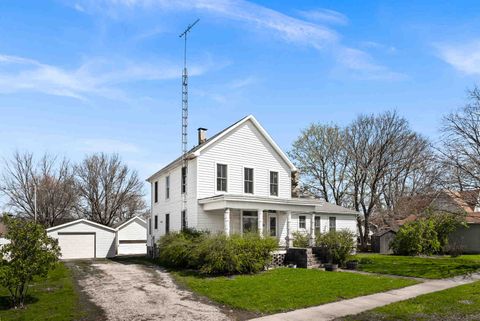 Tiny photo for 103 W Wood Street, Colfax, IL 61728 (MLS # 12609182)