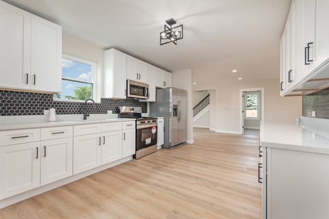 Tiny photo for 2824 Union Street, Blue Island, IL 60406 (MLS # 12423536)