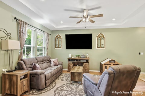 Tiny photo for 2886 Falling Waters Lane, Lindenhurst, IL 60046 (MLS # 12676110)