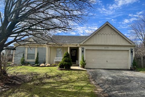 Photo of 2131 Cumberland Parkway, Algonquin, IL 60102 (MLS # 12611057)