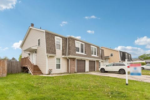 Tiny photo for 370 Kirkwood Circle, Bolingbrook, IL 60440 (MLS # 12626669)