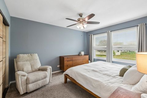 Tiny photo for 370 Kirkwood Circle, Bolingbrook, IL 60440 (MLS # 12626669)