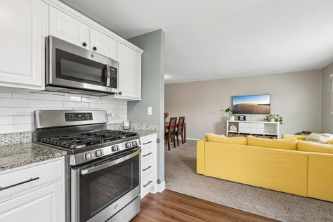 Tiny photo for 370 Kirkwood Circle, Bolingbrook, IL 60440 (MLS # 12626669)