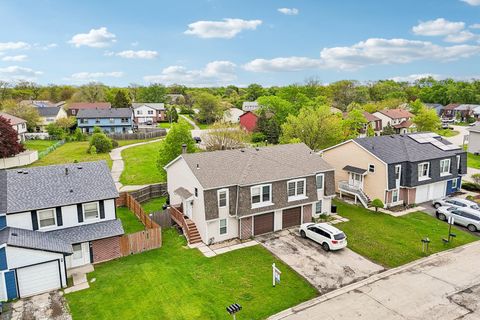 Tiny photo for 370 Kirkwood Circle, Bolingbrook, IL 60440 (MLS # 12626669)