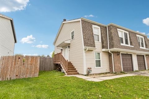 Tiny photo for 370 Kirkwood Circle, Bolingbrook, IL 60440 (MLS # 12626669)