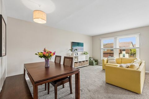 Tiny photo for 370 Kirkwood Circle, Bolingbrook, IL 60440 (MLS # 12626669)