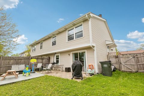 Tiny photo for 370 Kirkwood Circle, Bolingbrook, IL 60440 (MLS # 12626669)