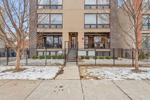 Photo of 117 S Bell Avenue #1S, Chicago, IL 60612 (MLS # 12550947)