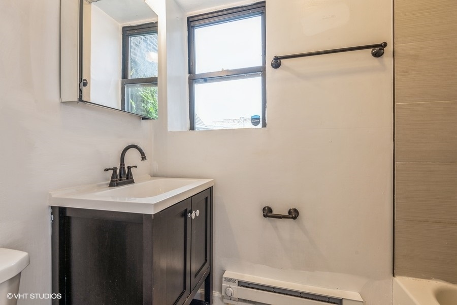 1430 N Dearborn Parkway 302