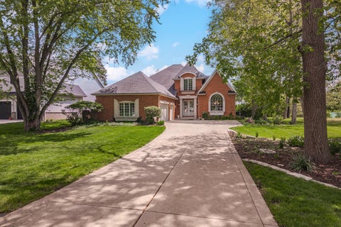Tiny photo for 704 S Mercer Avenue, Bloomington, IL 61701 (MLS # 12635028)