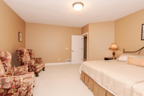 Tiny photo for 704 S Mercer Avenue, Bloomington, IL 61701 (MLS # 12635028)