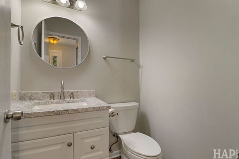 Tiny photo for 404 Lowell Drive #404, South Elgin, IL 60177 (MLS # 12585026)