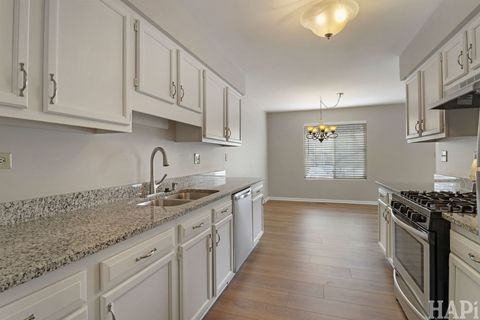 Tiny photo for 404 Lowell Drive #404, South Elgin, IL 60177 (MLS # 12585026)