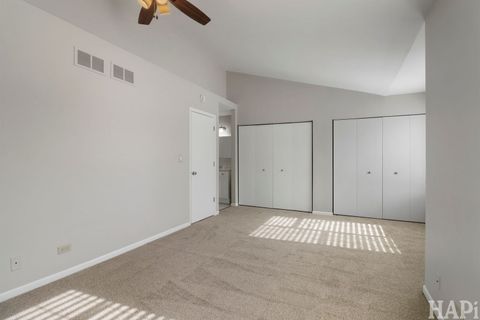 Tiny photo for 404 Lowell Drive #404, South Elgin, IL 60177 (MLS # 12585026)