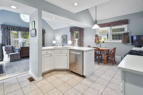 Tiny photo for 674 Foxdale Avenue, Winnetka, IL 60093 (MLS # 12382435)