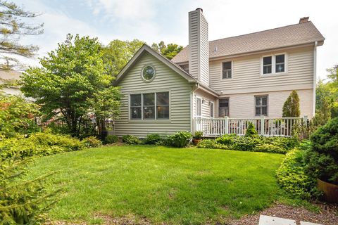 Tiny photo for 674 Foxdale Avenue, Winnetka, IL 60093 (MLS # 12382435)