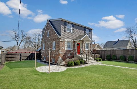 Tiny photo for 1708 N Center Street, Crest Hill, IL 60403 (MLS # 12599838)