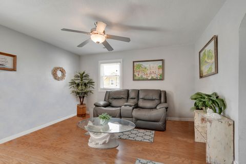 Tiny photo for 1708 N Center Street, Crest Hill, IL 60403 (MLS # 12599838)