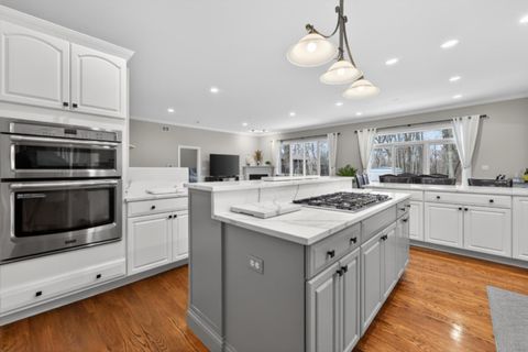 Tiny photo for 127 Rose Drive, Bloomingdale, IL 60108 (MLS # 12537418)