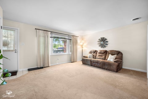 Tiny photo for 104 S Grundy Street, Gardner, IL 60424 (MLS # 12721875)