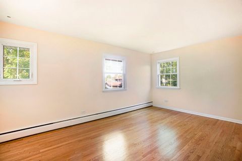 Tiny photo for 2829 Briarwood Drive, Arlington Heights, IL 60005 (MLS # 12495845)