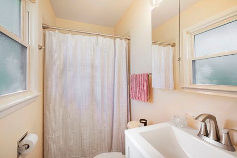 Tiny photo for 2829 Briarwood Drive, Arlington Heights, IL 60005 (MLS # 12495845)