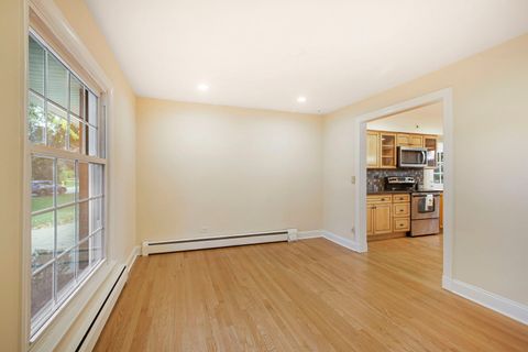 Tiny photo for 2829 Briarwood Drive, Arlington Heights, IL 60005 (MLS # 12495845)