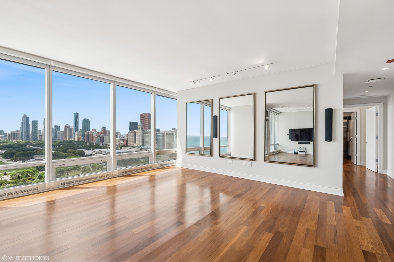 340 E Randolph Street 2103