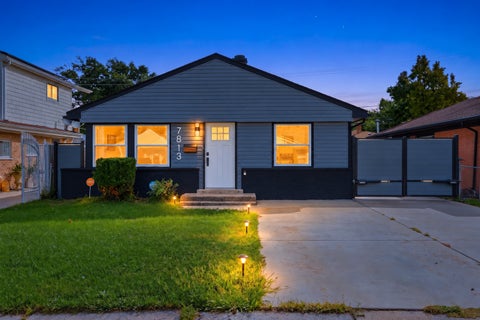 Photo of 7813 S KENTON Avenue, Chicago, IL 60652 (MLS # 12771139)