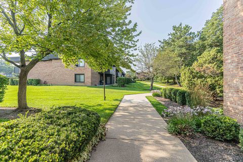 Tiny photo for 1255 N Sterling Avenue #201, Palatine, IL 60067 (MLS # 12524766)