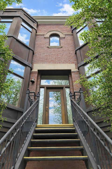Photo of 1341 S Indiana Avenue #C, Chicago, IL 60605 (MLS # 12580724)