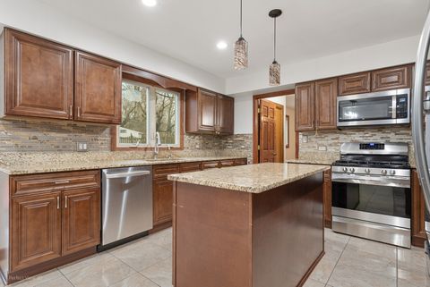 Tiny photo for Hickory Hills, IL 60457 (MLS # 12592313)