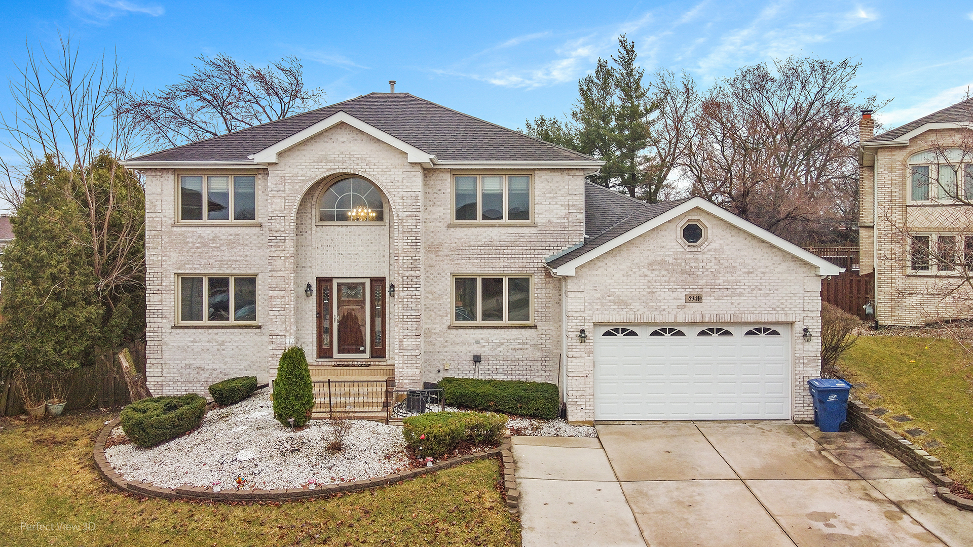 8941 Golden Oak Court