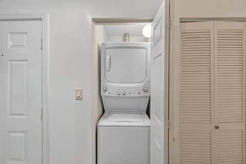 Tiny photo for 6938 S Dorchester Avenue #2, Chicago, IL 60637 (MLS # 12722571)