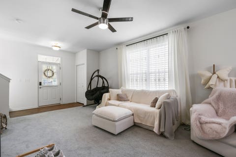Tiny photo for 3633 Hyde Park Court, Elgin, IL 60124 (MLS # 12669089)