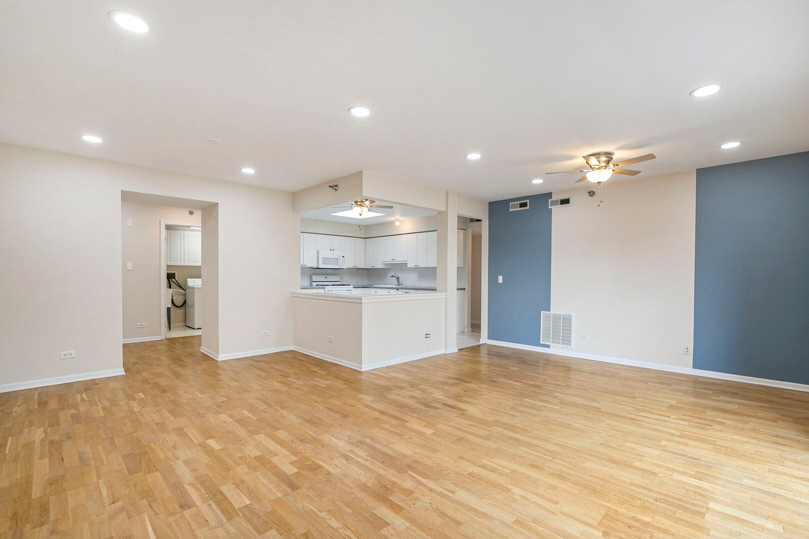 7051 W Touhy Avenue 604