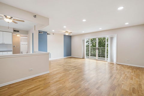 Tiny photo for 7051 W Touhy Avenue #604, Niles, IL 60714 (MLS # 12749445)