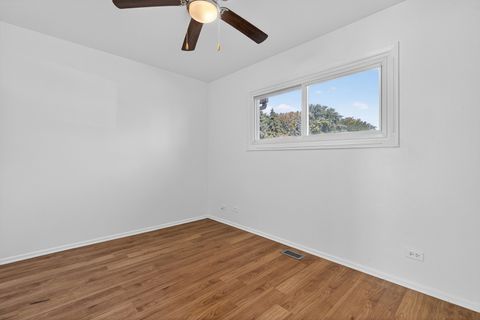 Tiny photo for 1123 Sausalito Court, Bartlett, IL 60103 (MLS # 12465941)