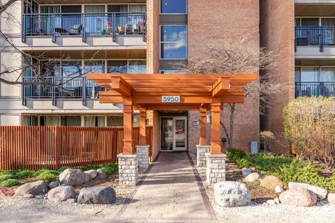 5950 OAKWOOD Drive 1D Lisle IL 60532
