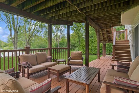 Tiny photo for 1048 N Palos Avenue, Palatine, IL 60067 (MLS # 12456096)