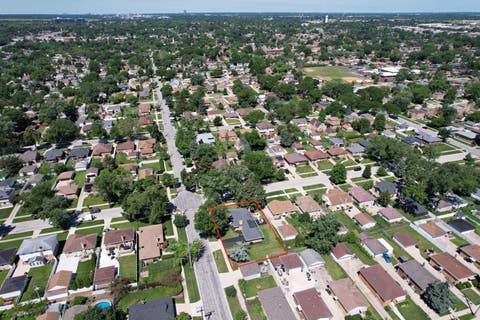Tiny photo for 1857 Bristol Avenue, Westchester, IL 60154 (MLS # 12686843)