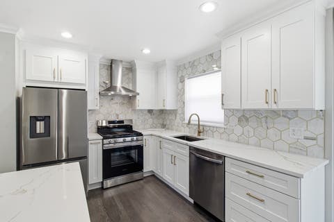 Tiny photo for 1857 Bristol Avenue, Westchester, IL 60154 (MLS # 12686843)