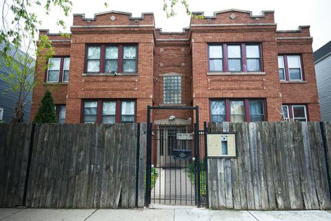 4240 W Henderson Street Chicago IL 60641