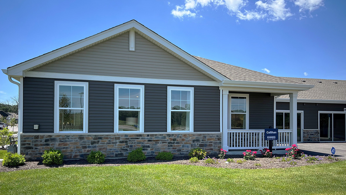 View Pingree Grove, IL 60140 townhome